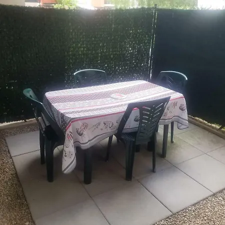 Ferienwohnung F1 De 36M2 Avec Terrasse Et Parking Privatif. La Roquette-sur-Siagne Exterior foto